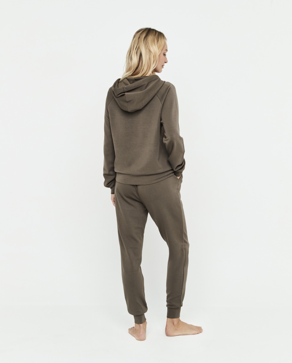 CONJUNTO DE SWEAT COM CAPUZ E CALÇAS