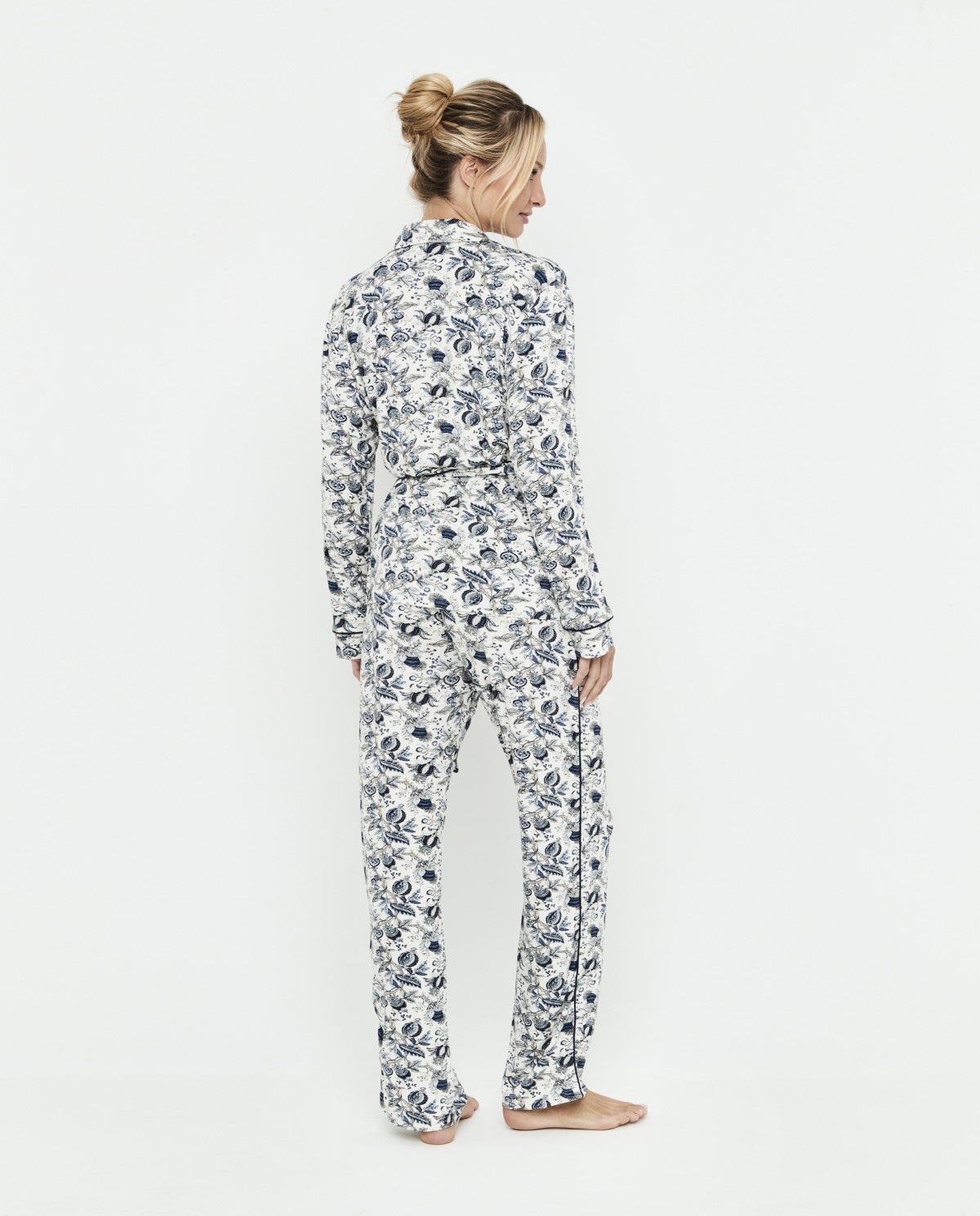 WOMEN'S SHIRT-STYLE PYJAMAS