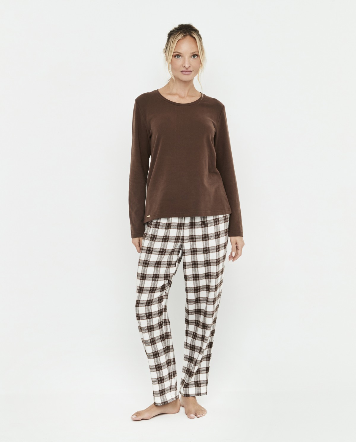 PIJAMA DE MULHER COM T-SHIRT