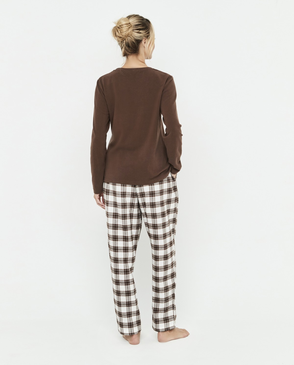 PIJAMA DE MULHER COM T-SHIRT