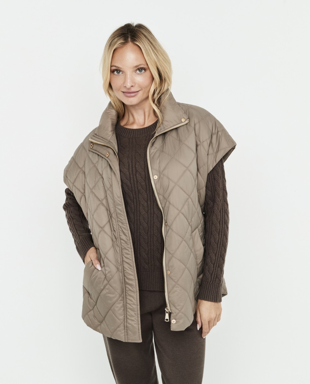 PADDED HOODED VEST